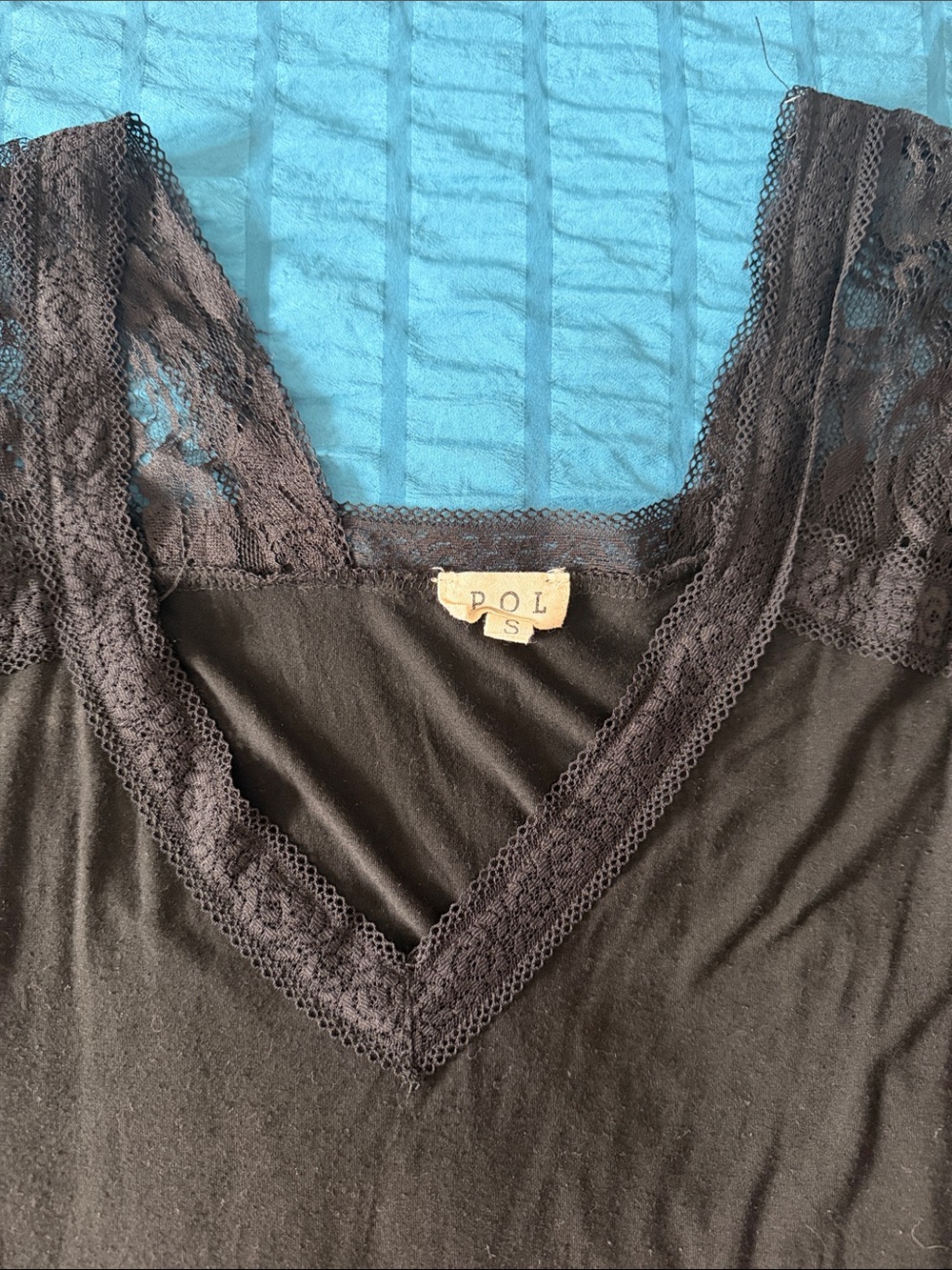 POL Black Lace-Trim V-Neck Camisole - Picture 2 of 6